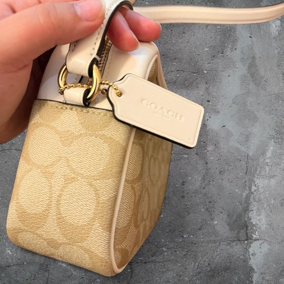 SOLD - Picture 3 of 5